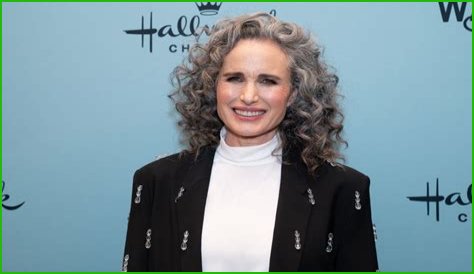 Julian Barboza: A Rising Star In The World Of Entertainment